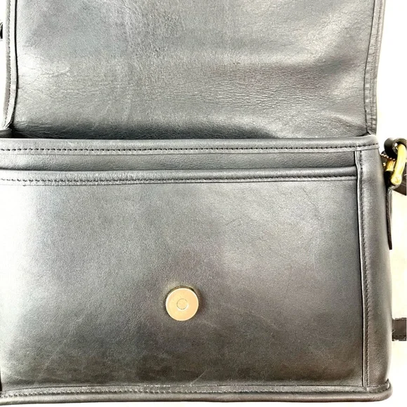 Vintage COACH Curtis Bag, Black No. 9975 - Picture 11 of 15